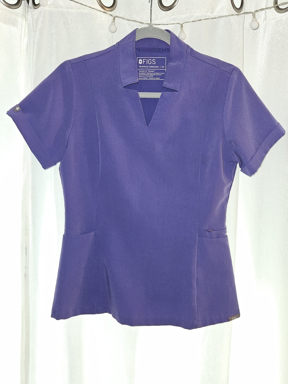 FIGS Women's Inala Slim Scrub Top - In Amethyst Size XS